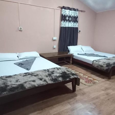 Family House - Bardia National Park Hotel Bardiya Luaran gambar